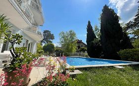 Anna Apartman